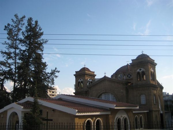 Ιερός Ναός Αγίου Σπυρίδωνος (Παλαιό Κοιμητήριο)