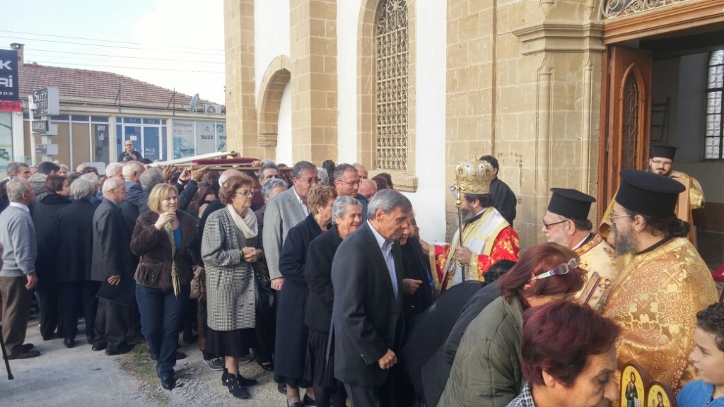 Εκκλησιασμός στην Παναγία του Τράχωνα