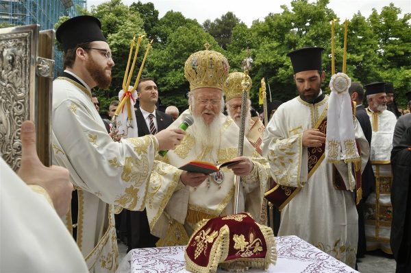 Εγκαίνια Καθεδρικού Ναού Αλβανίας