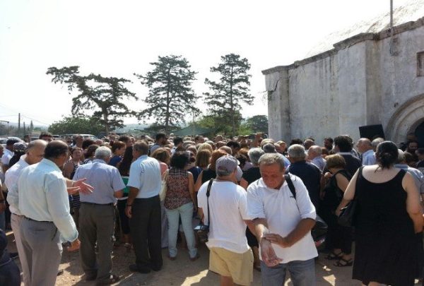 Θεία Λειτουργία στον Ιερό Ναό Αγίας Φωτούς στην Καρπασία μετά από 38 χρόνια