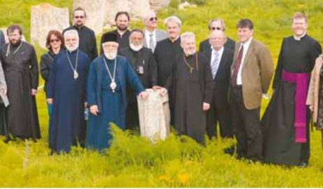 Ιστορικό προσκύνημα στον Απ. Βαρνάβα από ιεράρχες, κληρικούς και μέλη του Π.Σ.Ε