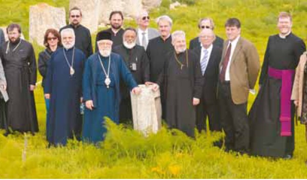 Ιστορικό προσκύνημα στον Απ. Βαρνάβα από ιεράρχες, κληρικούς και μέλη του Π.Σ.Ε
