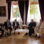 Αρχιεπίσκοπος - Υπουργος Εσωτερικων Ελλαδος