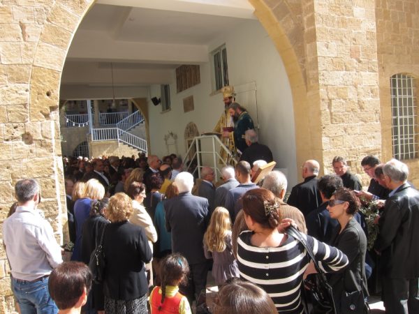 Οι ενορίτες του Απ. Ανδρέα Νεάπολης συναντήθηκαν μετά από 40 έτη