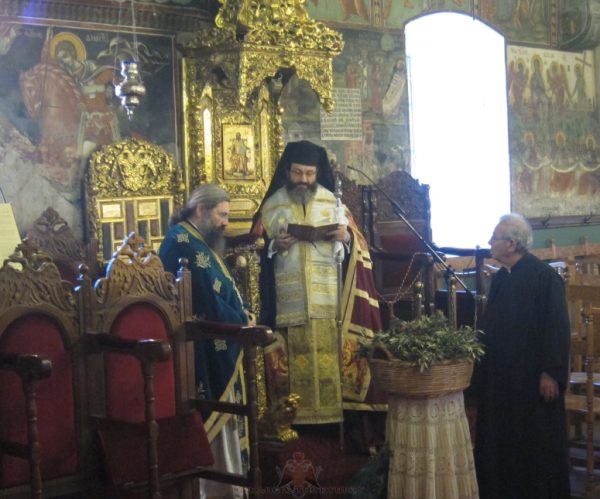 Οι ενορίτες του Απ. Ανδρέα Νεάπολης συναντήθηκαν μετά από 40 έτη