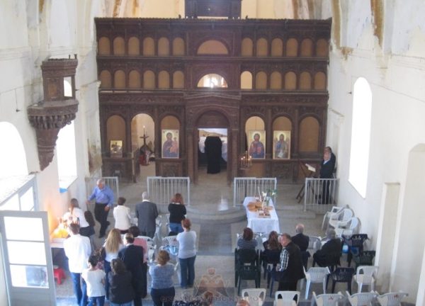 Θεία Λειτουργία στον Άγιο Γεώργιο Έξω Μετοχίου