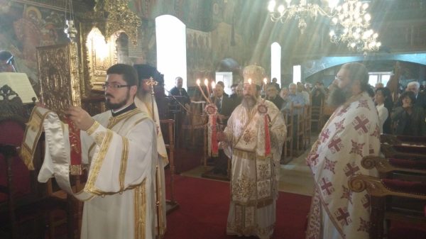 Εκκλησιασμός των εκτοπισμένων του Αγίου Ιωάννου του Θεολόγου Μιάς Μηλιάς