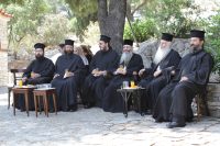 Συναπάντημα Νέων - Συζήτηση με τον Μητροπολίτη Μεσογαίας κ. ΝικόλαοΣυναπάντημα Νέων - Συζήτηση με τον Μητροπολίτη Μεσογαίας κ. Νικόλαο