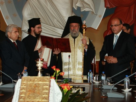 Πανηγυρική Συνεδρία Ιεράς Συνόδου προς επικύρωση του νέου Καταστατικού Χάρτη της Εκκλησίας Κύπρου