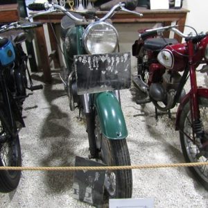 Η μοτοσικλέτα το Ζεκί Ισά – BSA Α50, 1962.