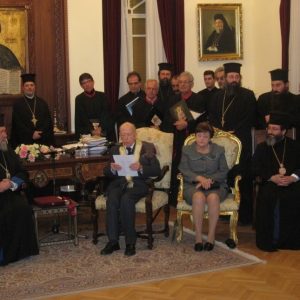 Από την απονομή του Χρυσού Παρασήμου του Αποστόλου Βαρνάβα στον Θεόδωρο Παπαδόπουλλο, το 2012.